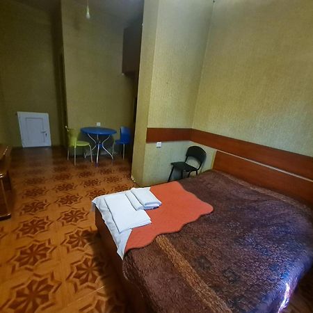 Piano Hotel Tbiliszi Kültér fotó