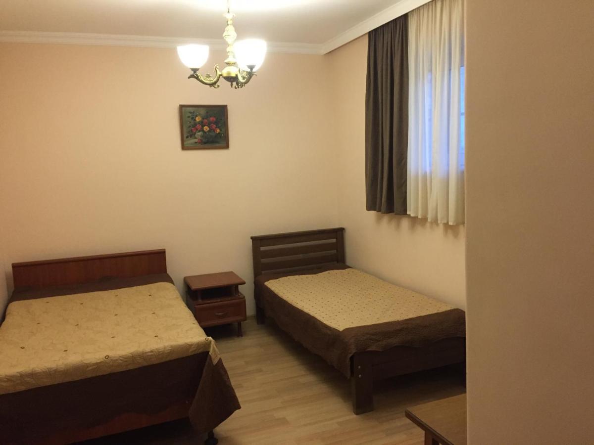 Piano Hotel Tbiliszi Kültér fotó