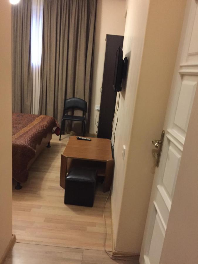 Piano Hotel Tbiliszi Kültér fotó